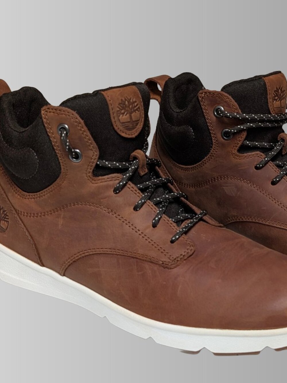 Timberland Parker Street High Top - Like New - Picture 2 of 8